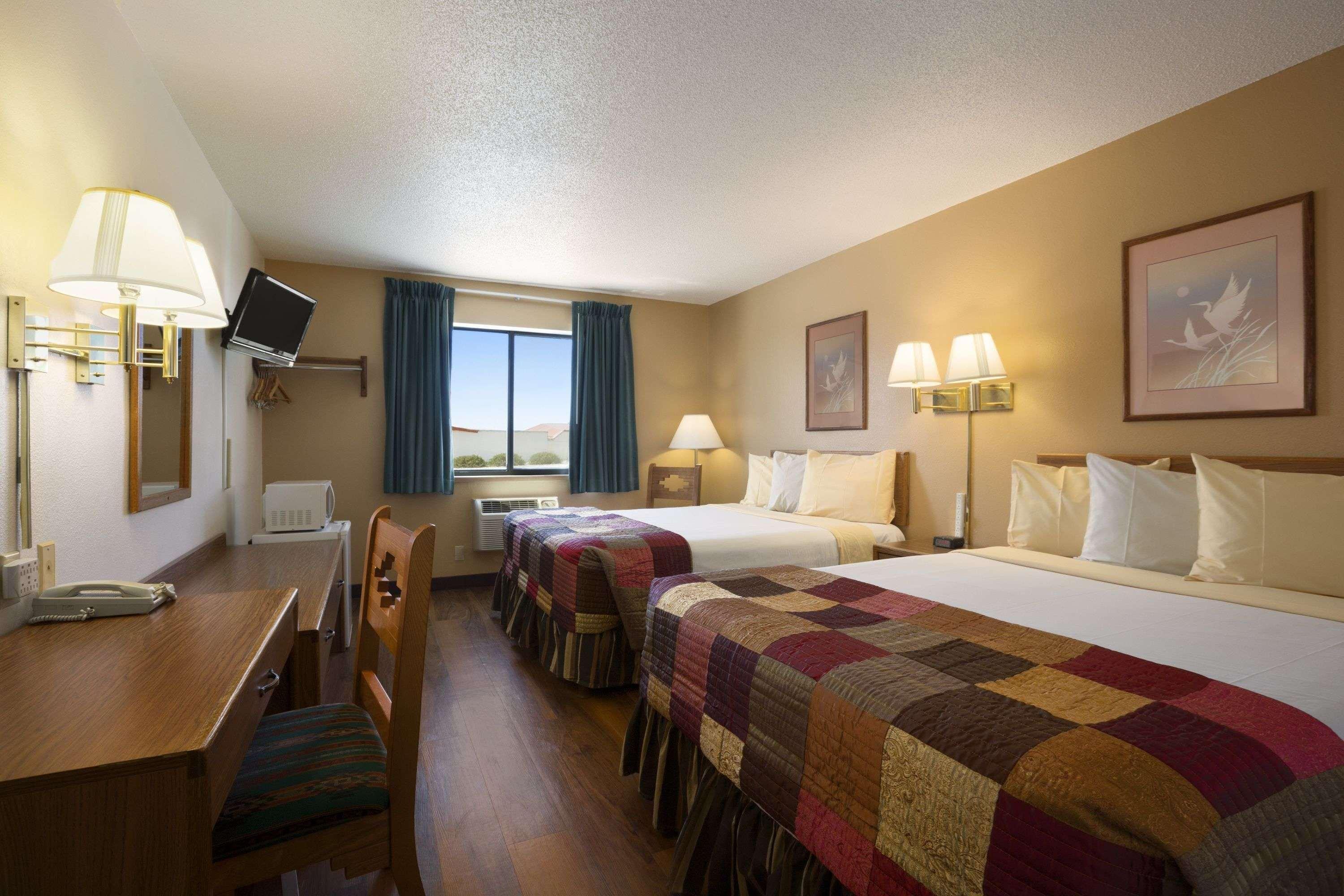 Super 8 By Wyndham Las Vegas Dış mekan fotoğraf